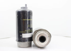 RE522878 fuel filter